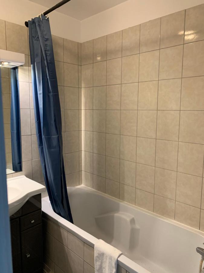 Disney, Comfortable 2 Bedrooms Family Apartment, 7 Pers, Wifi, Netflix เชสซี ภายนอก รูปภาพ